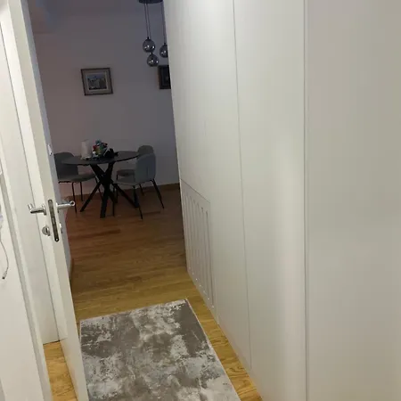 Luxurious 2 Bed Apt, Center * 베오그라드