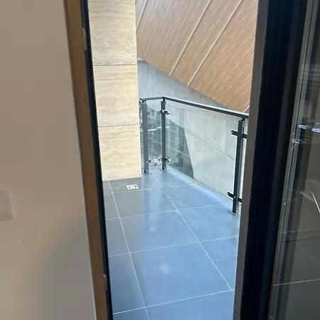 Luxurious 2 Bed Apt, Center * 贝尔格莱德