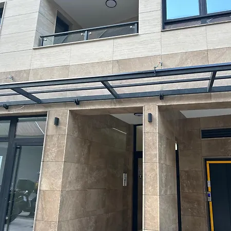 아파트 Luxurious 2 Bed Apt, Center *